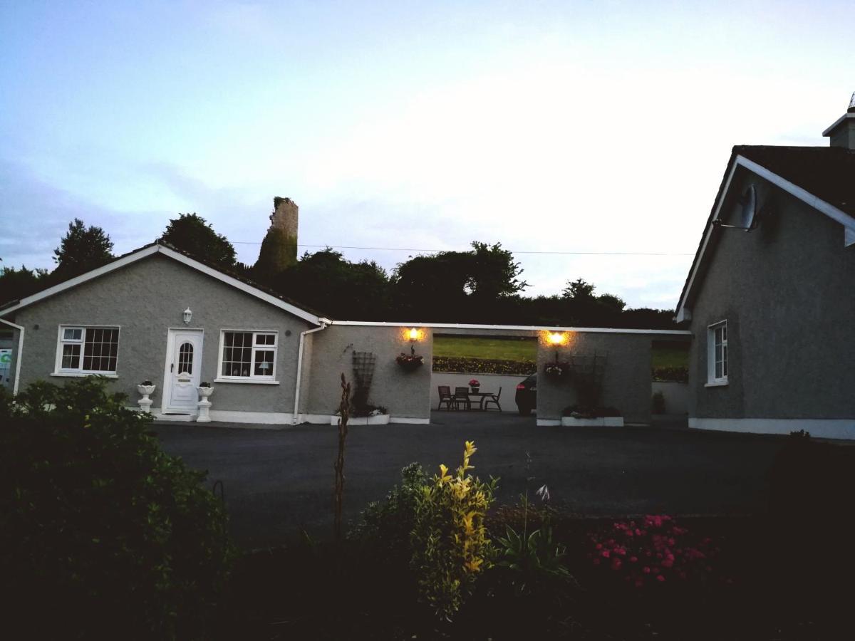 Tower View Lodge Ennis Esterno foto