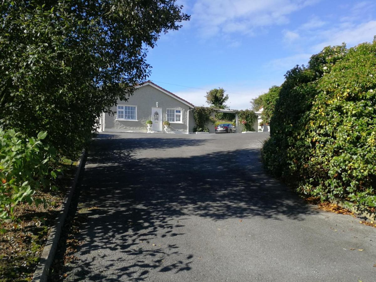 Tower View Lodge Ennis Esterno foto