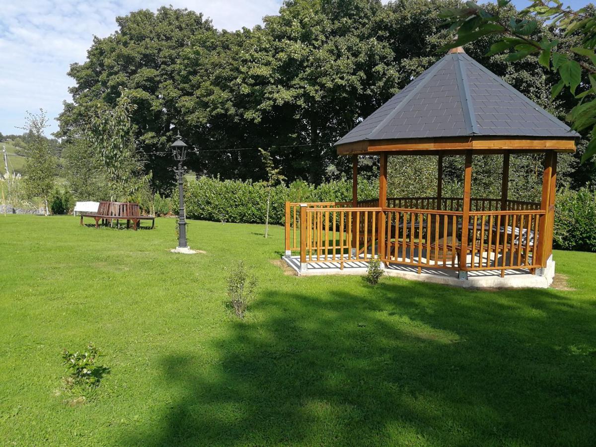 Tower View Lodge Ennis Esterno foto