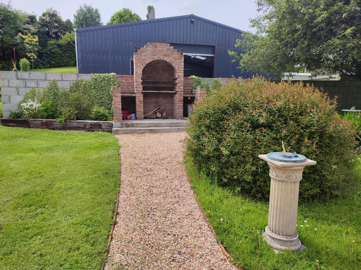 Tower View Lodge Ennis Esterno foto