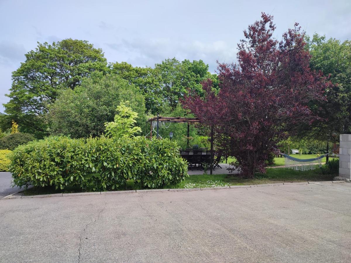 Tower View Lodge Ennis Esterno foto