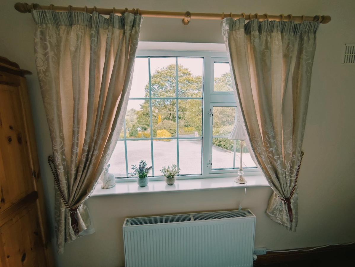 Tower View Lodge Ennis Esterno foto